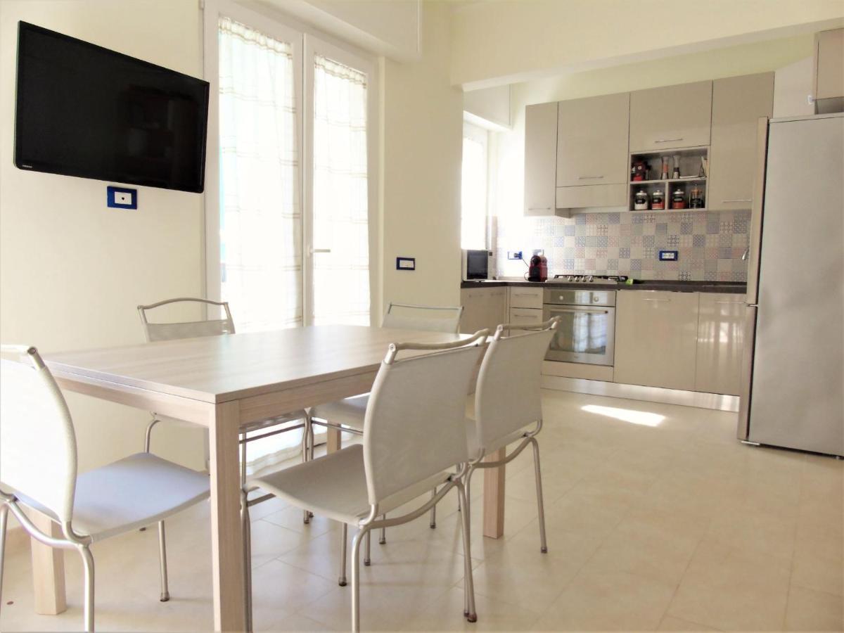 Pietra Home, Posto Auto, Ac ,Wifi, 150Mt Dal Mare Pietra Ligure Eksteriør billede