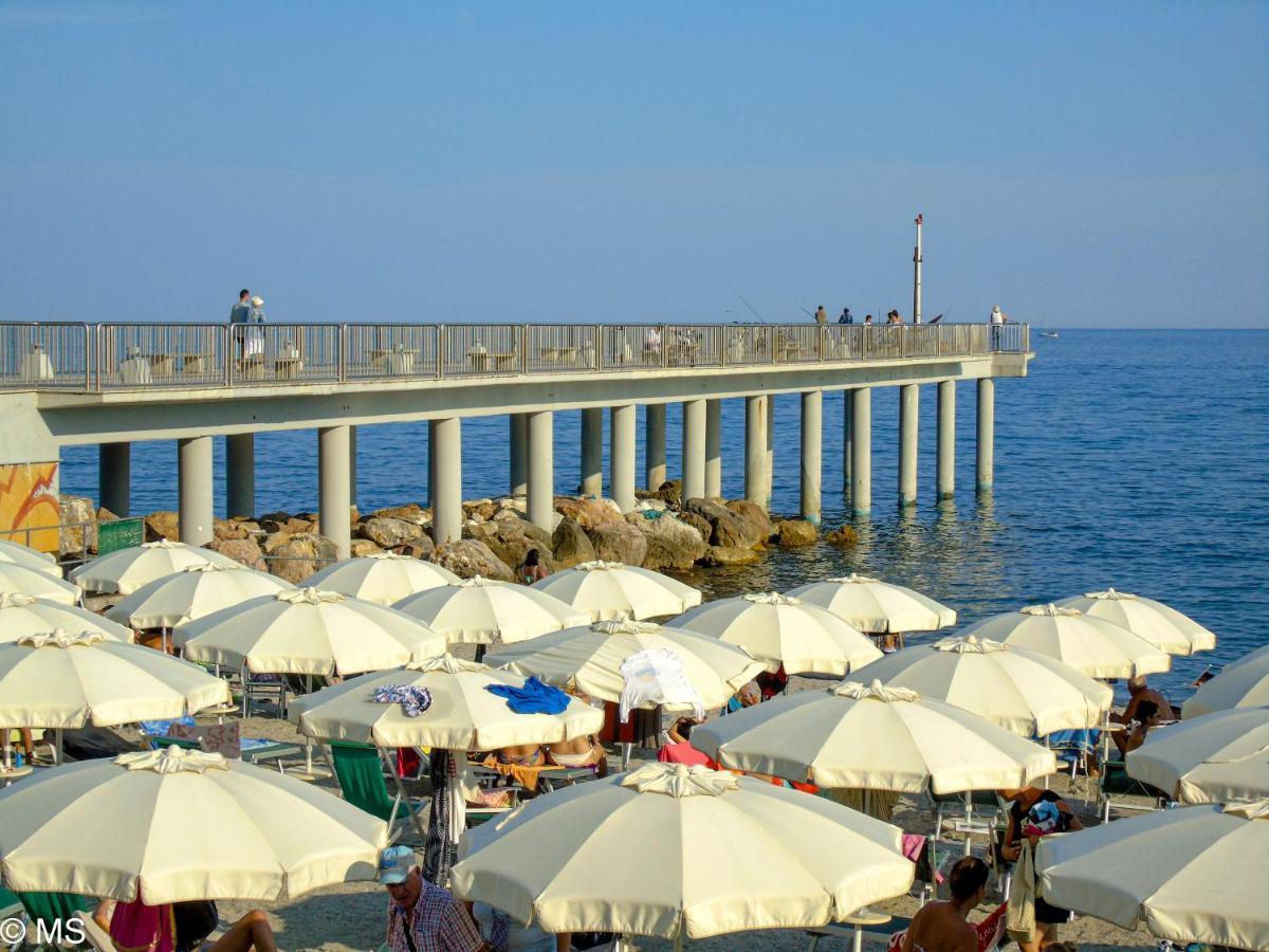 Pietra Home, Posto Auto, Ac ,Wifi, 150Mt Dal Mare Pietra Ligure Eksteriør billede