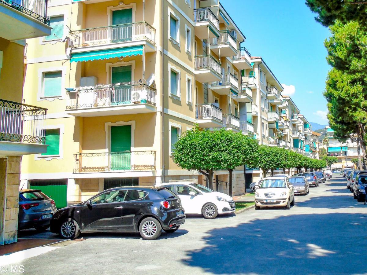 Pietra Home, Posto Auto, Ac ,Wifi, 150Mt Dal Mare Pietra Ligure Eksteriør billede